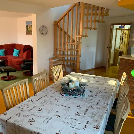 Am Eiskeller Apartment *